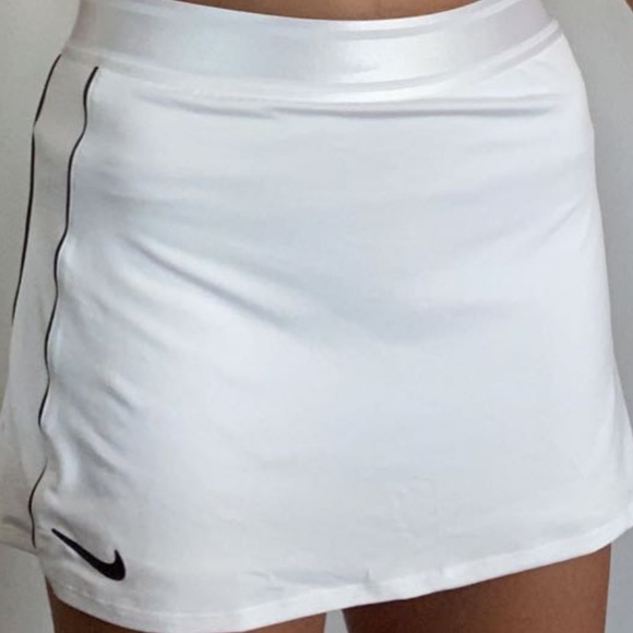 NIKE TENNIS SKIRT!! - Picture 2 of 5